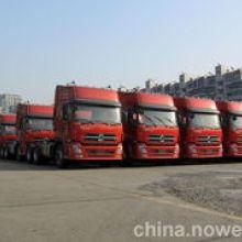 青島(dao)宏(hong)鑫航(hang)集(ji)裝(zhuang)箱(xiang)車(che)隊